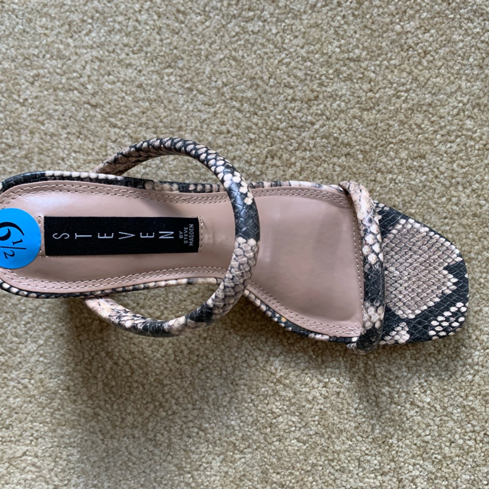 Ladies sandals.  Size 6.5